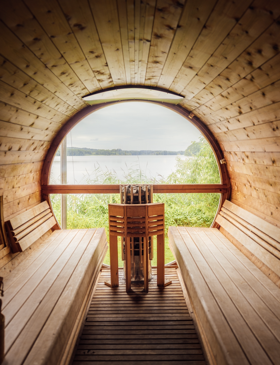 Can Saunas Save Your Life? 6 Benefits of Sweating in a Sauna